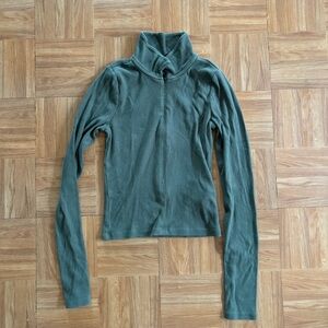 Abercombie & Fitch long sleeve sz S